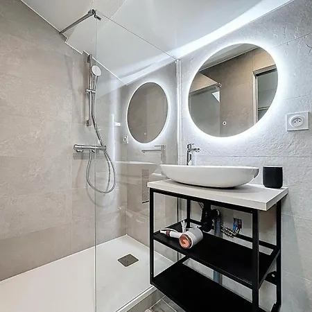 게스트하우스 Les Vignes 3 Avec Salle De Bain Privative 3*