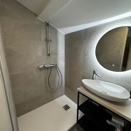 Les Vignes 3 Avec Salle De Bain Privative Guest house